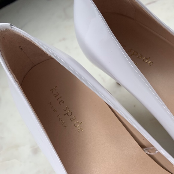 NEW Kate Spade Vida Patent Leather Pumps - Picture 4 of 11